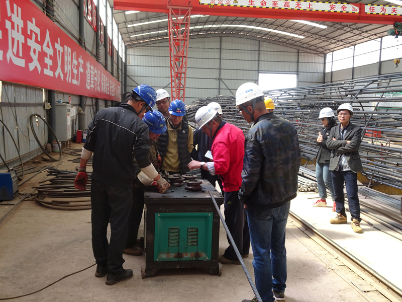 1522205218582650.jpg 鋼筋加工場(chǎng)施工現(xiàn)場(chǎng).jpg