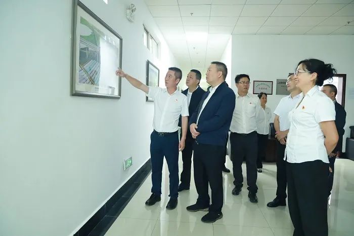 2022-06-17-陳祖軍調(diào)研公司時強(qiáng)調(diào)： 凝心聚力 聚焦主業(yè) 爭當(dāng)集團(tuán)施工板塊的單項(xiàng)冠軍.jpg